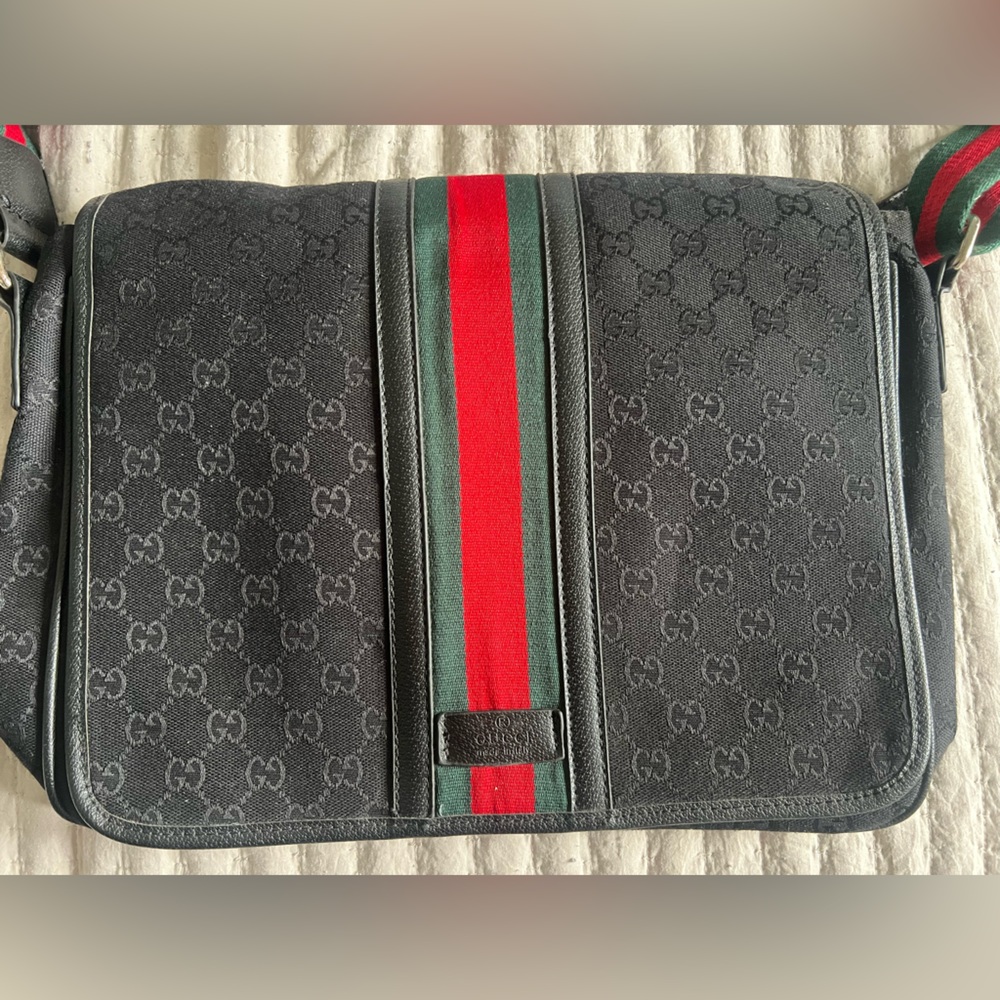 Gucci Messenger Bag - Picture 2 of 7